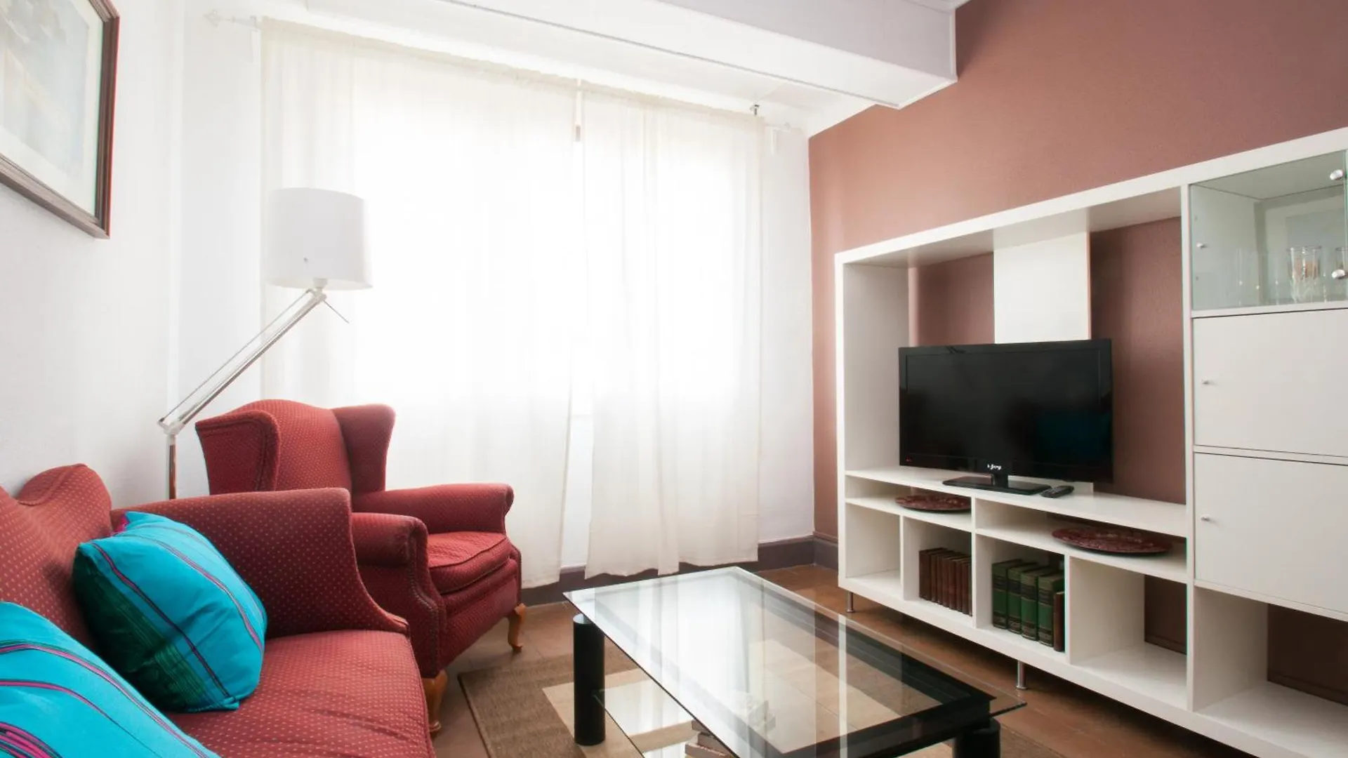 Autentic Barcelona Monumental Apartment