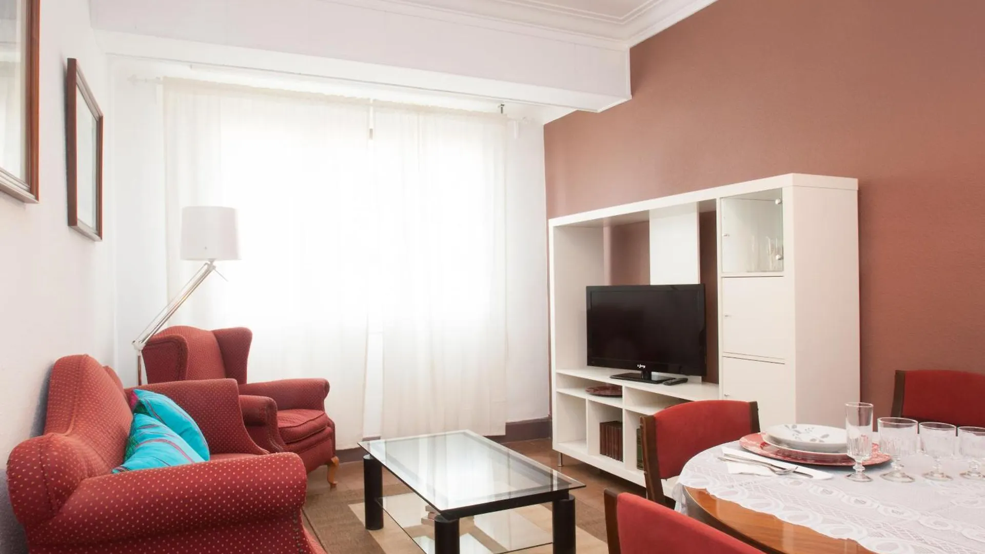 Autentic Barcelona Monumental Apartment