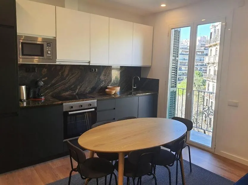 Autentic Barcelona Monumental Apartment