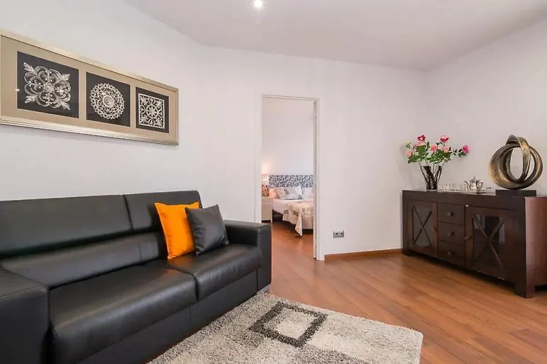 Autentic Barcelona Monumental Apartment